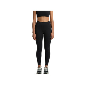 Seamless Leggings - Black, on model | CIB LABEL