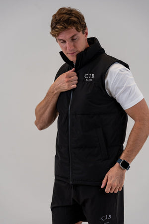 Men's 630-Fill Down Puffer Vest Black, front