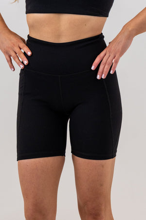 Slim High-Waisted Active Shorts Black, front close up
