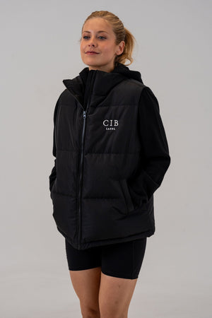Women's 630-Fill Down Puffer Vest Black, front, relaxed