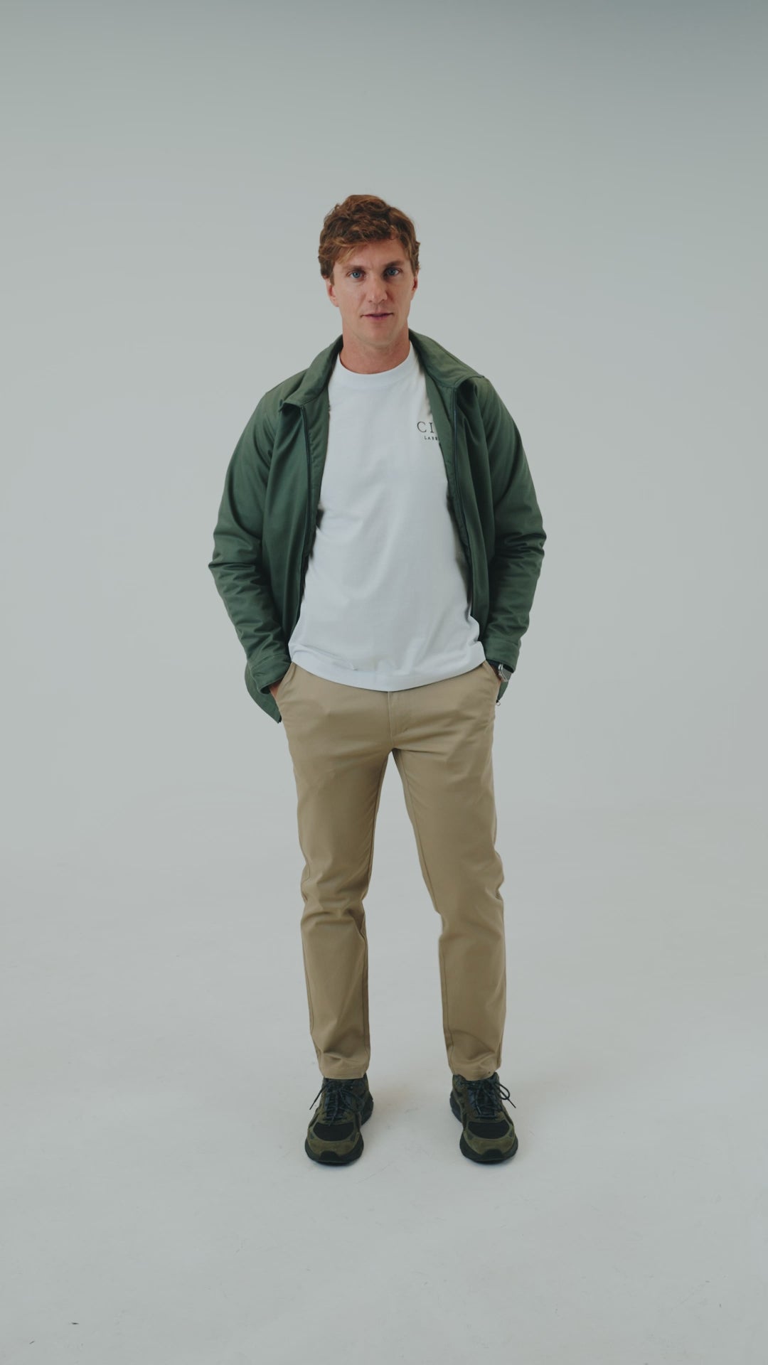 Straight-Leg Stretch Chinos Khaki, video