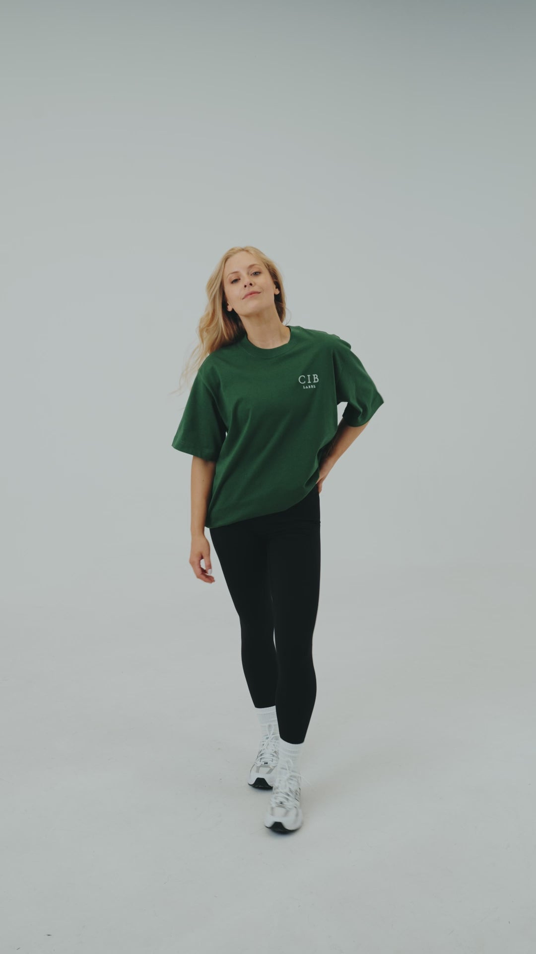 Heavyweight Cotton Box Tee Forest Green, video 2