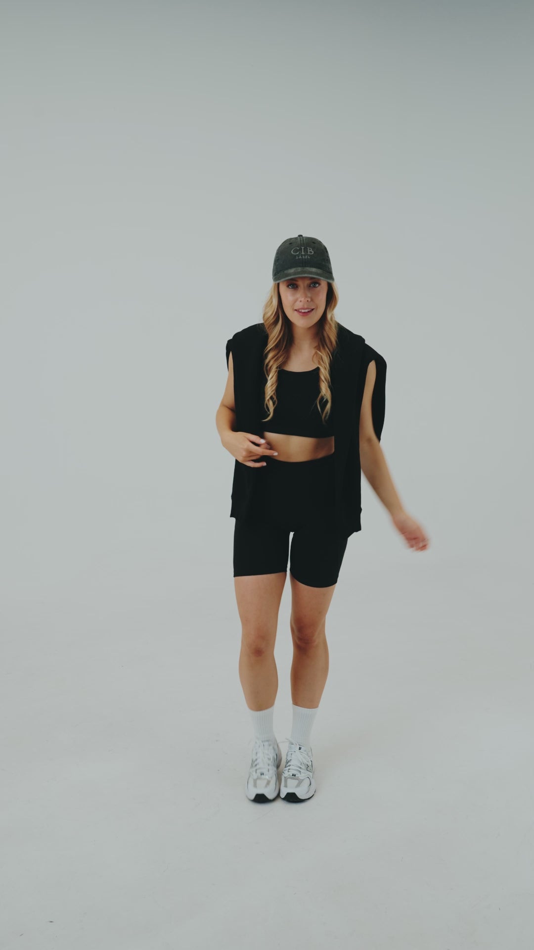 Washed Cotton Dad Cap Charcoal, video